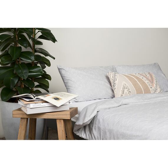 Комплект постельного белья из сатина с жаккардовым рисунком Ягоды тайги из коллекции Russian North, 200х220 см, изображение 4