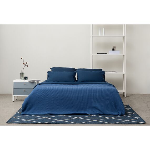 Комплект постельного белья темно-синего цвета с контрастным кантом из коллекции Essential, 150х200 см, изображение 6