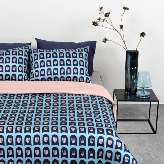 Комплект постельного белья двусторонний из сатина розового и голубого цветов с принтом Blossom time из коллекции Cuts&Pieces, изображение 4