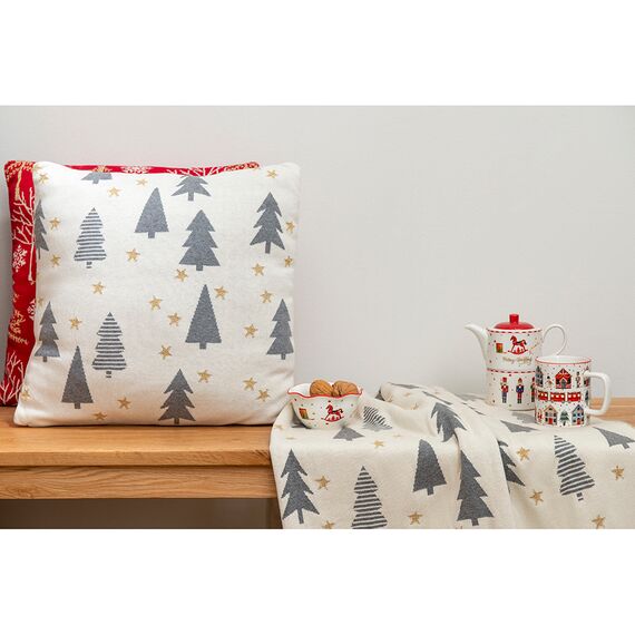 Подушка вязаная с новогодним рисунком Magic forest из коллекции New Year Essential, 45х45 см, изображение 6