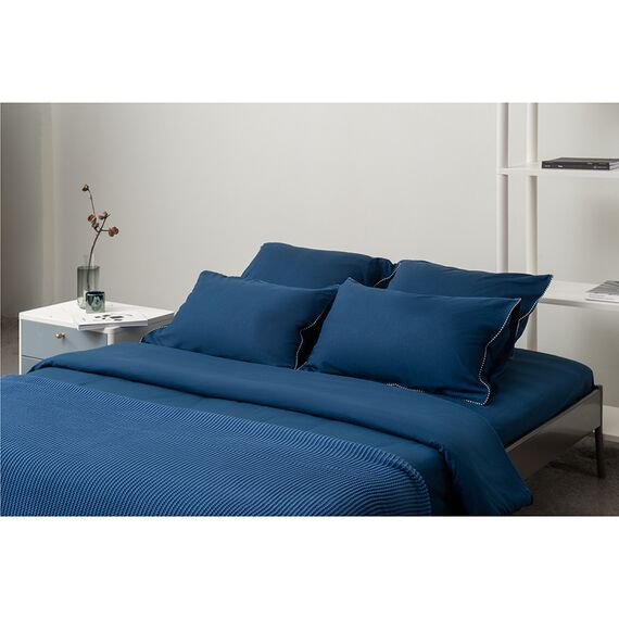 Набор из двух наволочек темно-синего цвета с контрастным кантом из коллекции Essential, 50х70 см, изображение 2