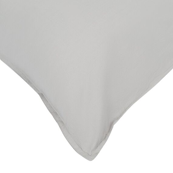 Набор из двух наволочек серого цвета из органического стираного хлопка из коллекции Essential, 50х70 см, изображение 8