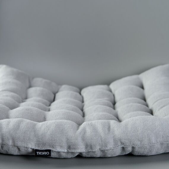 Подушка на стул стеганая из умягченного льна серого цвета, 40х40 см, изображение 11