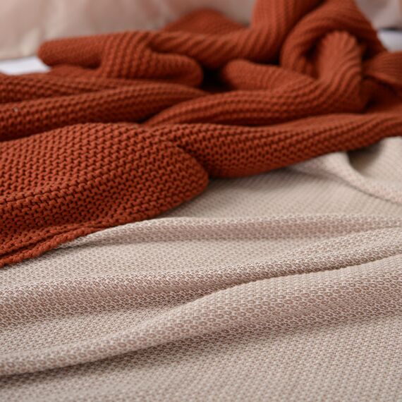 Покрывало из хлопка бежевого цвета с вафельным рисунком из коллекции Ethnic, 180х250 см, изображение 6