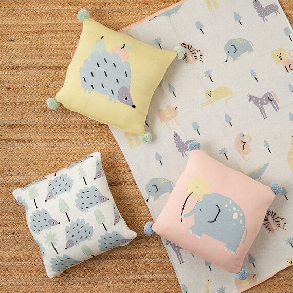 Подушка декоративная с принтом Ежик Ugo из коллекции Tiny world 35х35 см, изображение 5