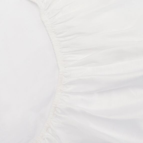 Простыня на резинке из сатина белого цвета из коллекции Essential, 160х200х30 см, изображение 4