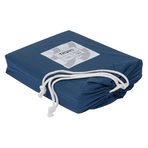 Простыня на резинке темно-синего цвета из органического стираного хлопка из коллекции Essential, 160х200 см, изображение 3