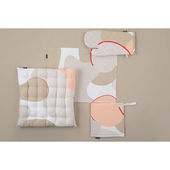 Салфетка двухсторонняя под приборы из хлопка бежевого цвета с авторским принтом из коллекции Freak Fruit, 35х45 см, изображение 6