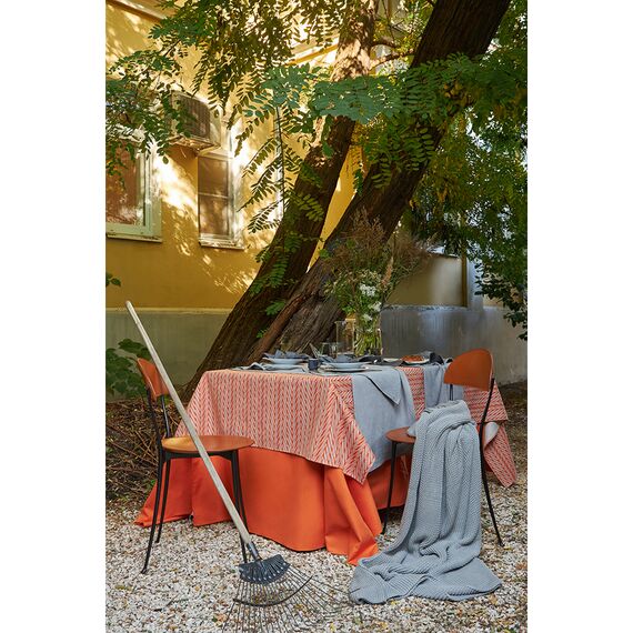 Скатерть на стол из хлопка оранжевого цвета Russian North, 150х250 см, изображение 2