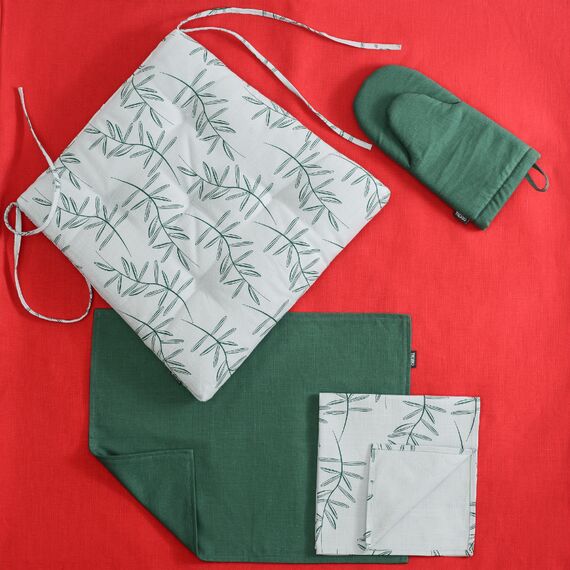 Скатерть на стол из хлопка красного цвета Russian North, 150х250 см, изображение 6