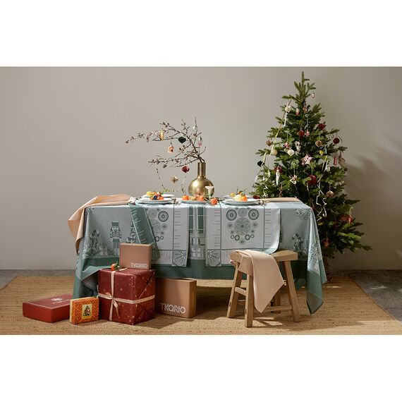 Скатерть из хлопка зеленого цвета с рисунком Щелкунчик из коллекции New Year Essential, 180х180см, изображение 2