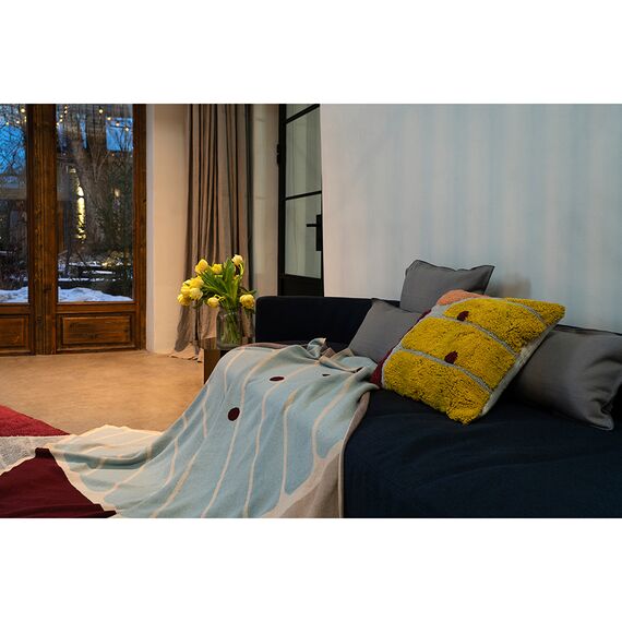 Чехол на подушку с рисунком Tea plantation горчичного цвета из коллекции Terra, 45х45 см, изображение 8