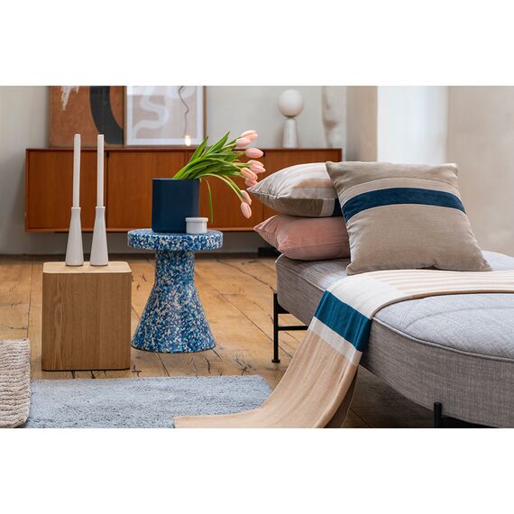 Чехол на подушку с рисунком Tulip garden бежевого цвета из коллекции Terra, 45х45 см, изображение 4