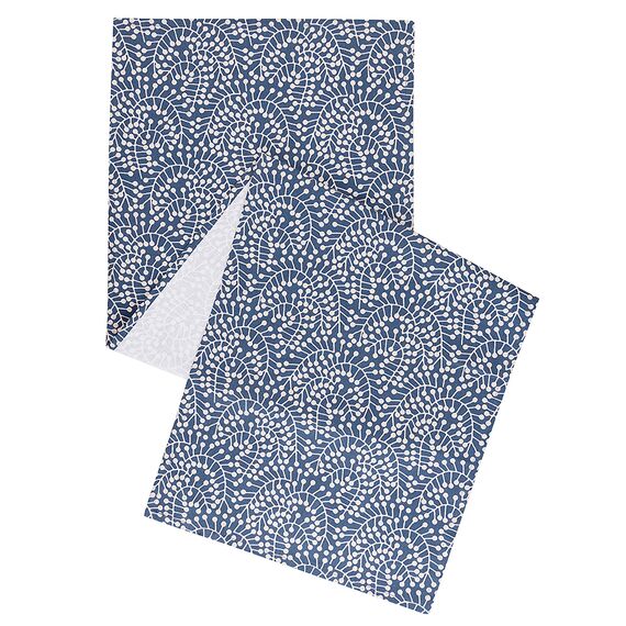 Дорожка на стол темно-синего цвета с принтом Спелая Смородина из коллекции Scandinavian touch, 45х150 см, изображение 6