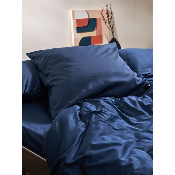 Комплект постельного белья из премиального сатина темно-синего цвета из коллекции Essential, 200х220 см, Tkano, изображение 4