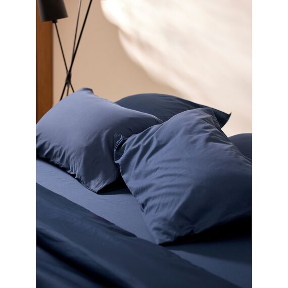 Комплект постельного белья из премиального сатина темно-синего цвета из коллекции Essential, 200х220 см, Tkano, изображение 7