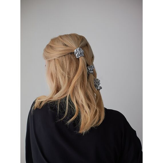 Набор из 4 шелковых резинок для волос светло-серого цвета из коллекции Essential, Tkano, изображение 6