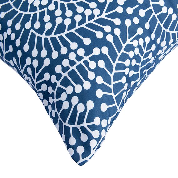 Набор из двух наволочек темно-синего цвета с принтом Спелая смородина из коллекции Scandinavian touch, 50х70 см, Tkano, изображение 7