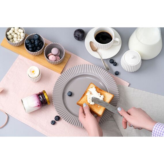 Набор из двух подставок для яиц белого цвета из коллекции Edge, S, Tkano, изображение 4