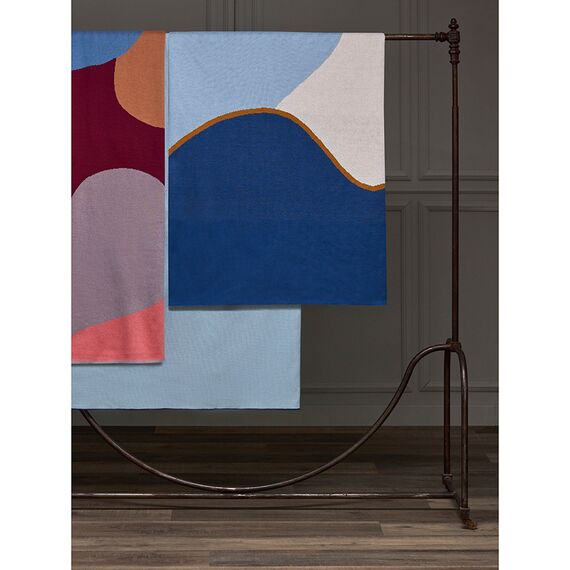 Плед из хлопка с авторским принтом синего цвета из коллекции Freak Fruit, 130х180 см, Tkano, изображение 7