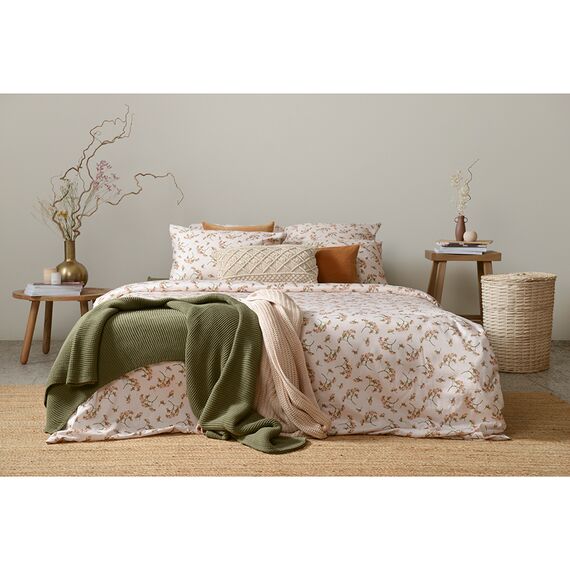 Плед из хлопка жемчужной вязки оливкового цвета из коллекции Essential, 130х180 см, изображение 4