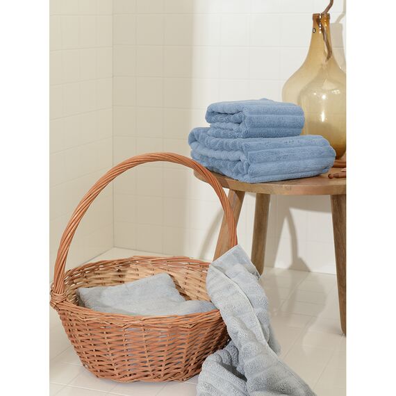 Полотенце банное Waves джинсово-синего цвета из коллекции Essential, 70х140 см, изображение 2