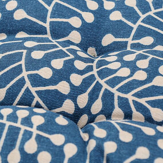 Подушка на стул темно-синего цвета с принтом Спелая Смородина из коллекции Scandinavian touch, 40х40 см, Tkano, изображение 9