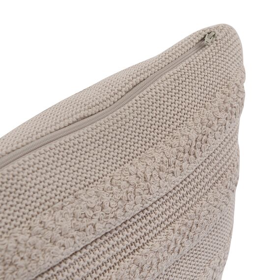 Подушка из хлопка с буклированной вязкой светло-серого цвета из коллекции Essential, 45х45 см, изображение 3