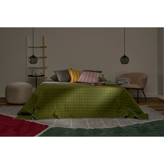 Покрывало стеганое Solid dots оливкового цвета из коллекции Essential, 230х250 см, Tkano, изображение 3