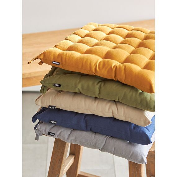 Подушка на стул из хлопка оливкового цвета из коллекции Essential, 40х40 см, Tkano, изображение 4