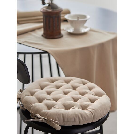 Подушка на стул круглая из хлопка бежевого цвета из коллекции Essential, 35 см, Tkano, изображение 7