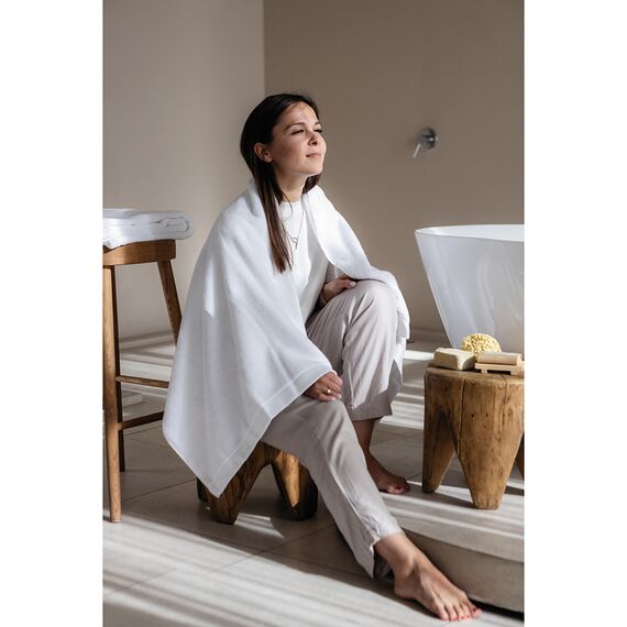 Полотенце банное белого цвета из коллекции Essential, 70х140 см, изображение 5