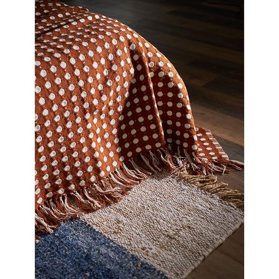 Покрывало из хлопка Polka dots карамельного цвета из коллекции Essential, 180х250 см, Tkano, изображение 7