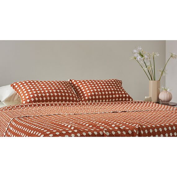 Покрывало из хлопка Polka dots карамельного цвета из коллекции Essential, 230х250 см, Tkano, изображение 3