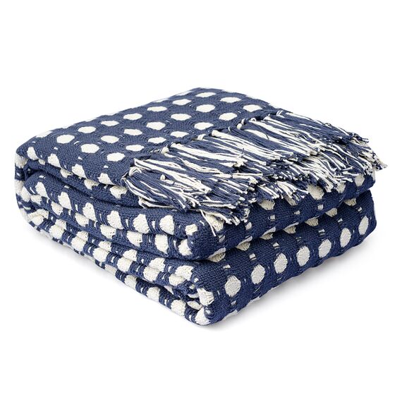 Покрывало из хлопка Polka dots темно-синего цвета из коллекции Essential, 180х250 см, Tkano