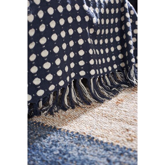 Покрывало из хлопка Polka dots темно-синего цвета из коллекции Essential, 230х250 см, Tkano, изображение 5