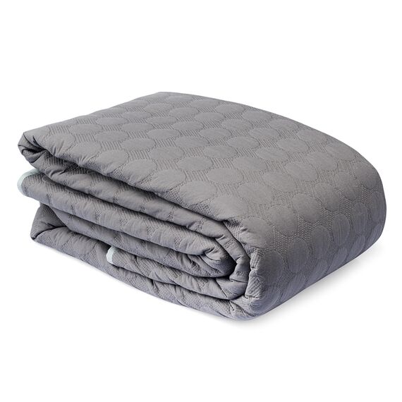 Покрывало стеганое Solid dots серого цвета из коллекции Essential, 230х250 см, Tkano