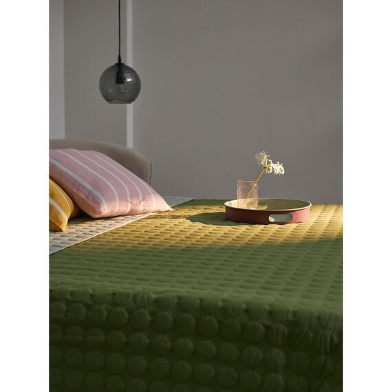 Покрывало стеганое Solid dots оливкового цвета из коллекции Essential, 230х250 см, Tkano, изображение 8