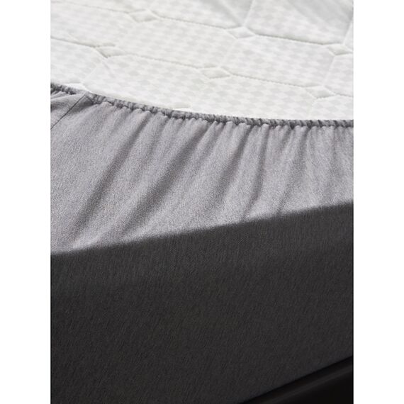Простыня на резинке из хлопкового трикотажа серого цвета из коллекции Essential, 180х200х30 см, Tkano, изображение 7