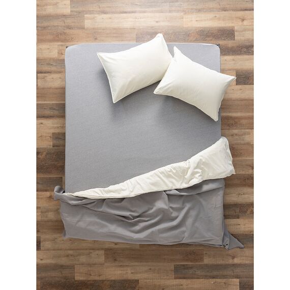 Простыня на резинке из хлопкового трикотажа серого цвета из коллекции Essential, 180х200х30 см, Tkano, изображение 2