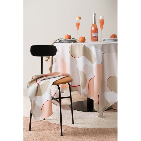 Скатерть из хлопка бежевого цвета с авторским принтом из коллекции Freak Fruit, 170х170 см, изображение 2