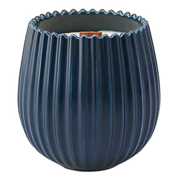 Свеча ароматическая с деревянным фитилём Nutmeg, Leather & Vanilla из коллекции Edge, синий, 60 ч, Tkano, изображение 2