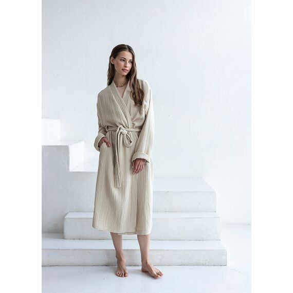 Халат из многослойного муслина бежевого цвета из коллекции Essential, размер L, Tkano, изображение 7