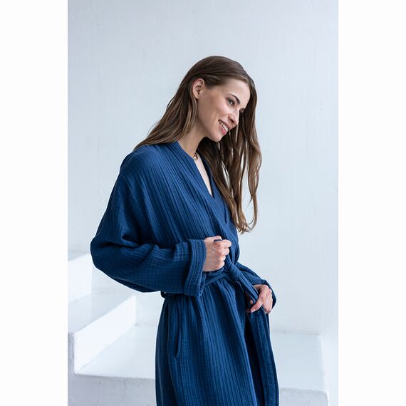 Халат из многослойного муслина темно-синего цвета из коллекции Essential, размер M, Tkano, изображение 4