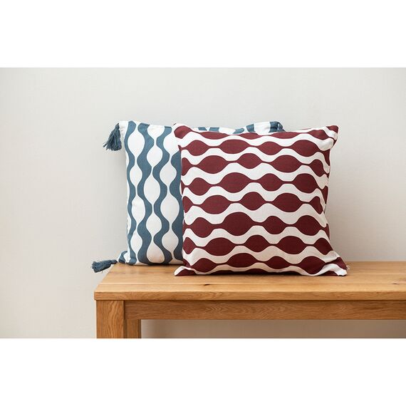 Чехол для подушки Traffic с кисточками серо-синего цвета из коллекции Cuts&Pieces, 45х45 см, изображение 3