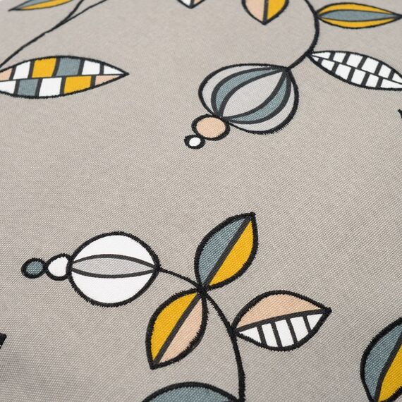 Чехол на подушку с орнаментом Ягоды тайги и вышивкой из коллекции Russian North, 45х45 см, изображение 6