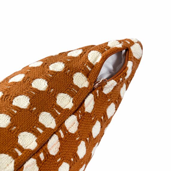 Чехол на подушку из хлопка Polka dots карамельного цвета из коллекции Essential, 40x60 см, Tkano, изображение 10