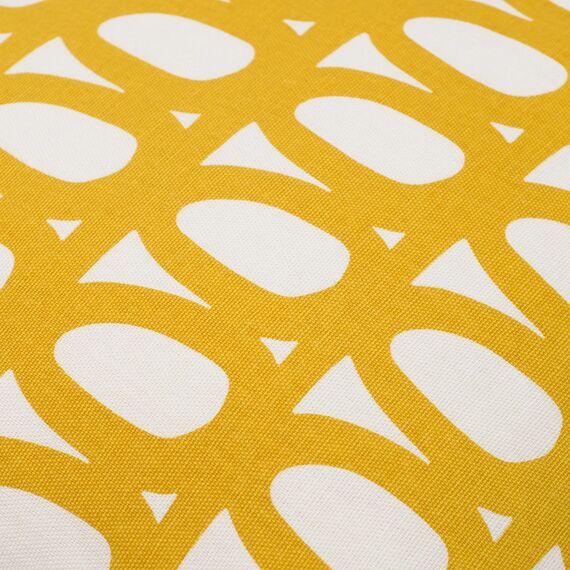 Чехол на подушку с принтом Twirl горчичного цвета из коллекции Cuts&Pieces, 45х45 см, изображение 7