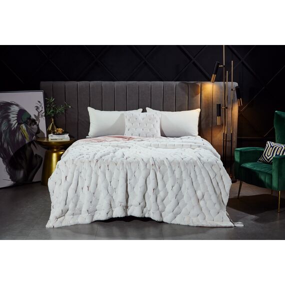 Покрывало Адриана №3, размер 220х240, Sofi de Marko