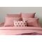 Набор из двух наволочек из сатина темно-розового цвета из коллекции Essential, 70х70 см, изображение 3